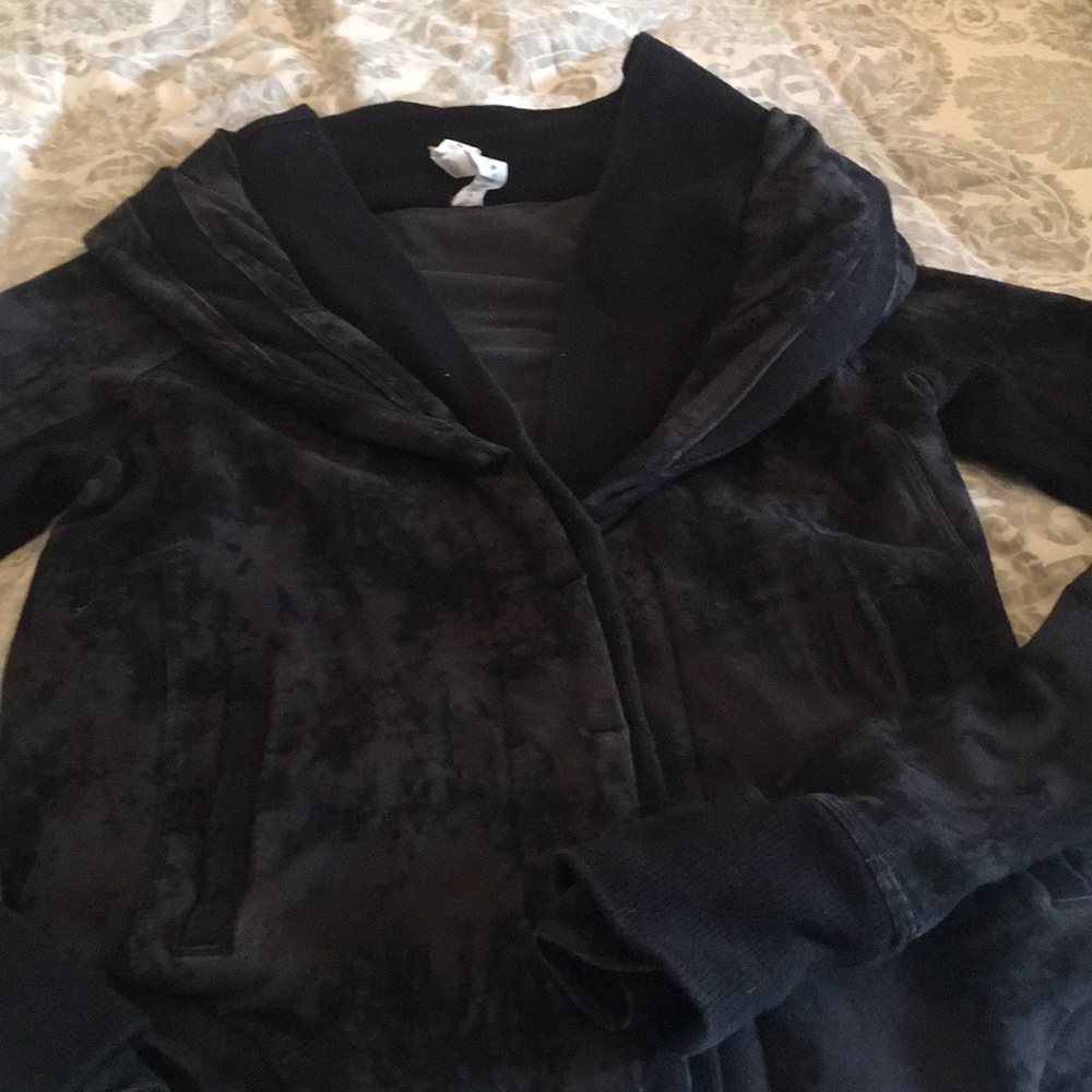 lululemon button up sweatshirt jacket.